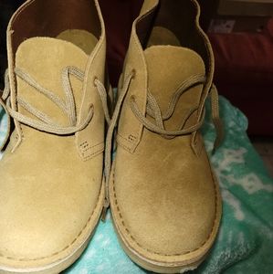 Clarks oak suede boots